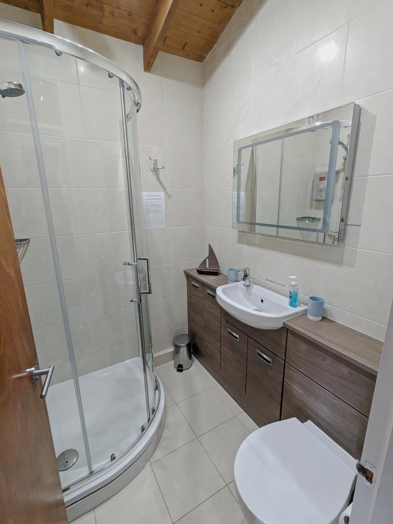 Appartement Harbour Haven: Spectacular Views à Porthmadog Extérieur photo